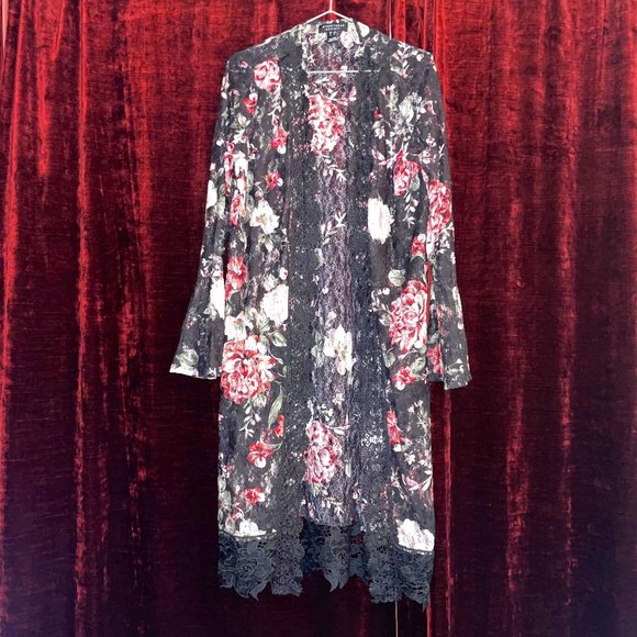 🎉 Bundle Deal: 4 for $20! 🎉 floral lace open duster M - Picture 1 of 6